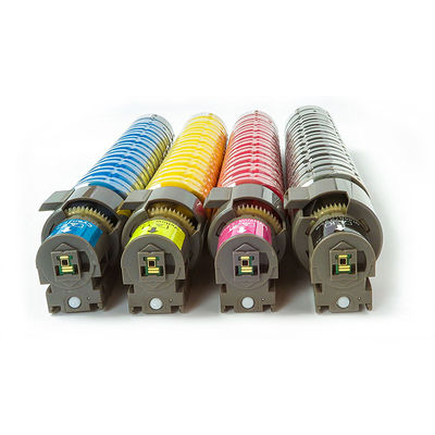 Cartucho de toner Ricoh projetado para fotocopiadoras Ricoh MP C4501 5501, oferecendo rendimento de páginas e desempenho de impressão consistente